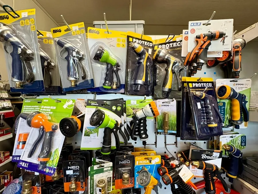 Kropicí technika a příslušenství pro zahradu